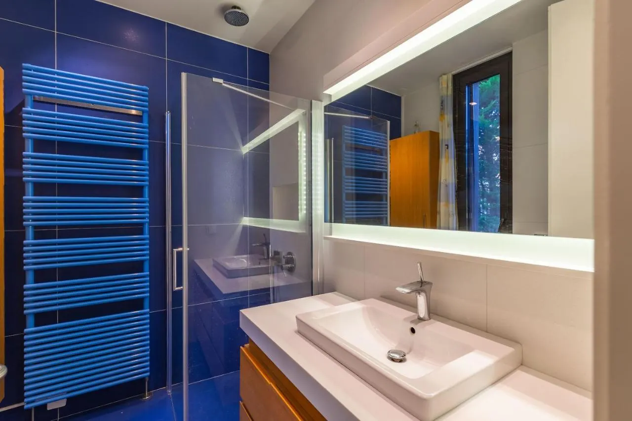 F & B Villa Collection - Iron Eco - Mihaniona Nea Michaniona Greece